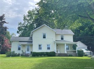 4642 Thrall Rd, Lockport, NY 14094