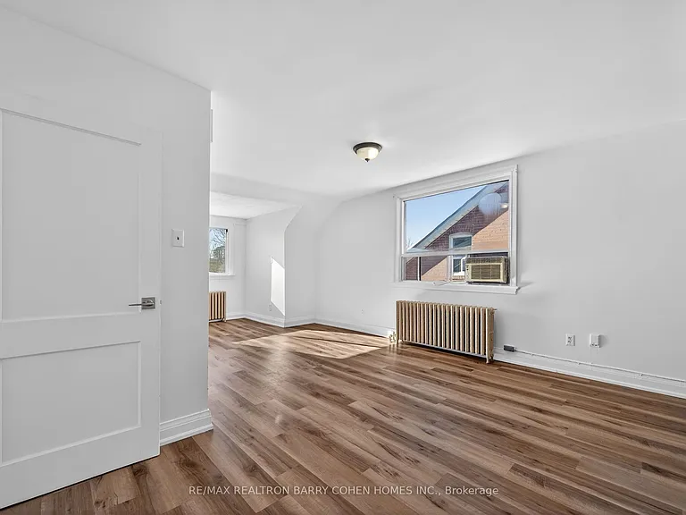 17 Southbourne Ave #UPPER — Photo 9