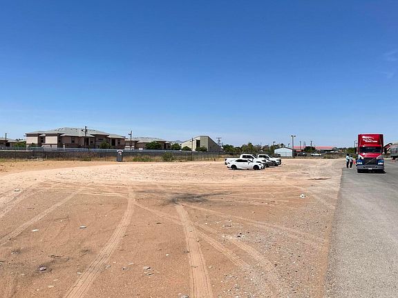 3rd image of Montana Ave