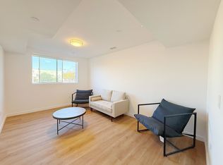 2642 S Brighton Ave, Los Angeles, CA 90018