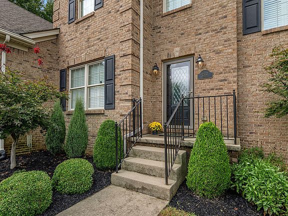 3rd image of 2537 Dressage Way