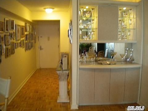 5th image of 170 West Broadway