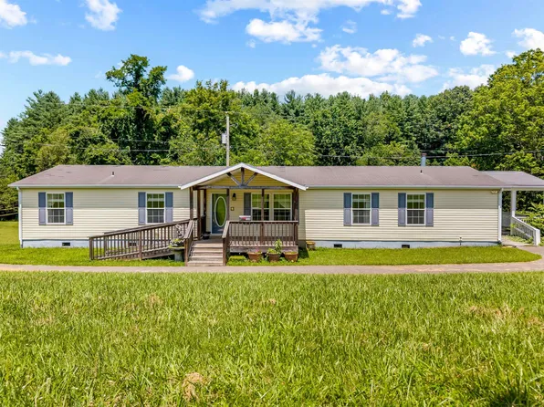 1138 Barberry Rd SE, Floyd, VA 24091