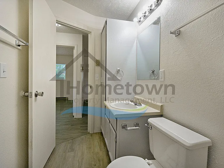 1205 W Emma Ave — Photo 17