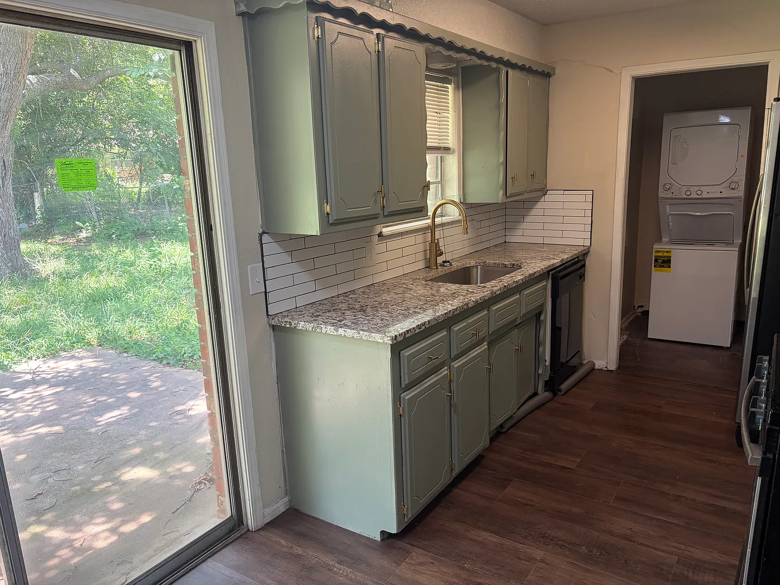 4 bed, 1193 sqft, $2,195 — Photo 2