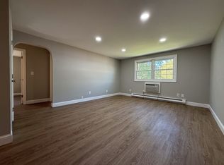 96 Richardson Rd #A22, North Chelmsford, MA 01863