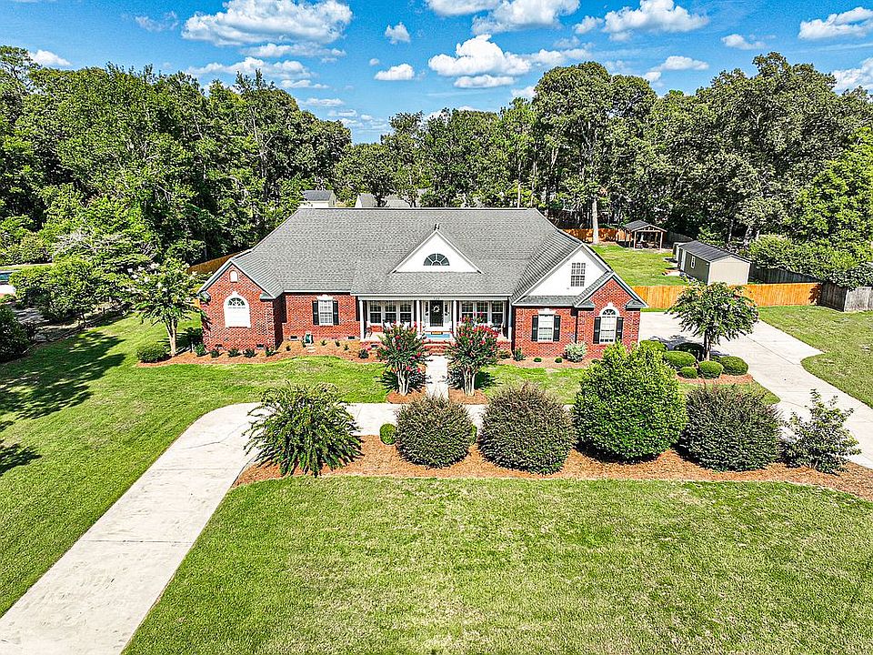1st image of 735 Lewis Rd
