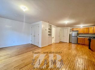 71 Scholes St #1A, Brooklyn, NY 11206