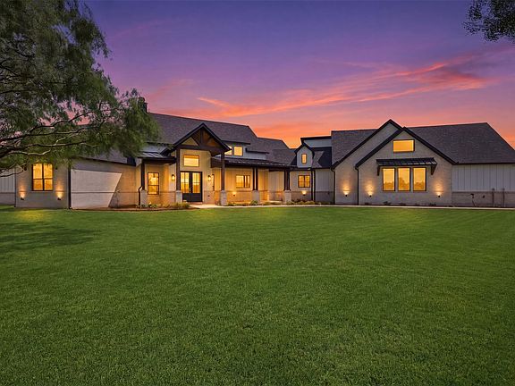 2nd image of 519 Reason Jones Rd