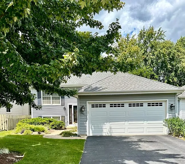 1121 Needham Rd — Photo 1