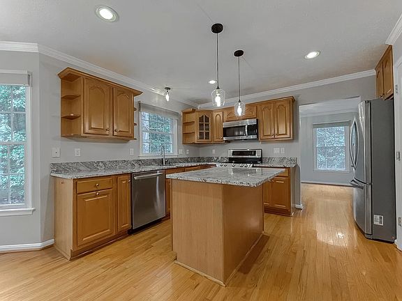 4th image of 23238 Willow Creek Way