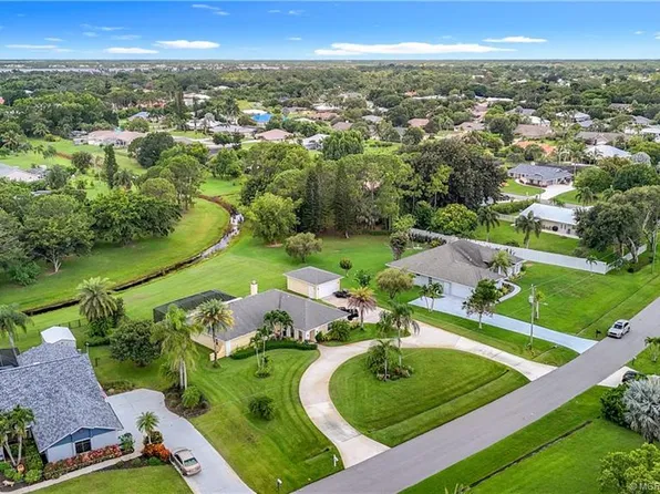 2082 SE Pyramid Rd, Port Saint Lucie, FL 34952