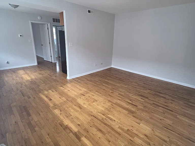 1848 S Fairfield Ave #1E — Photo 5