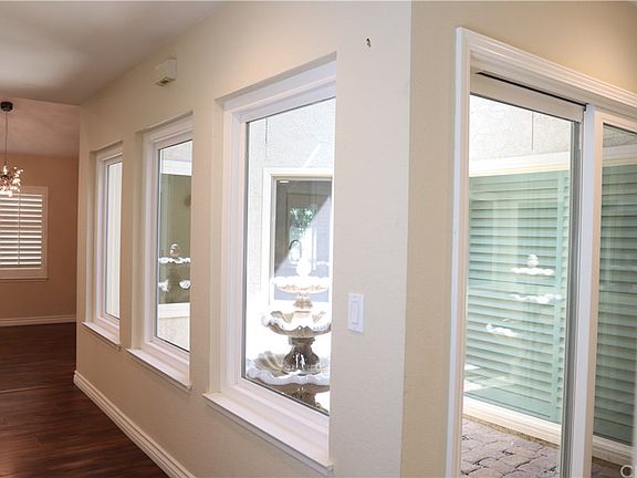 5th image of 824 Stanislaus Cir