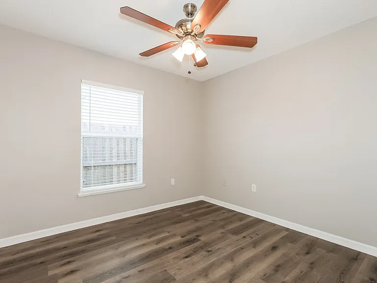 30319 Birdhouse Dr — Photo 13
