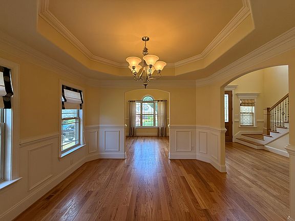 5th image of 1340 Stonecroft Ct