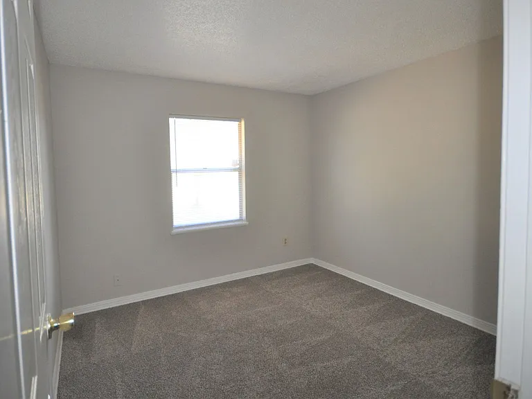 10930 Whitly Ct — Photo 10