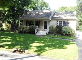 24 Kale Rd, Rocky Point, NY 11778