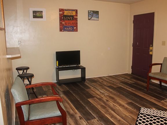 5th image of 1315 Pinellas St #2-1