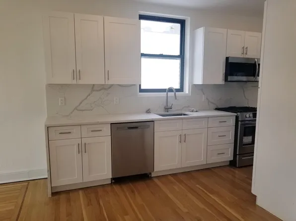 169 Greenwich Ave, Greenwich, CT 06830