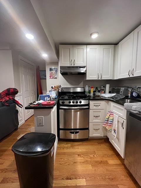 1st image of 3 Englewood Ave APT 1