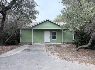 803 Hardee St, Rockport, TX 78382