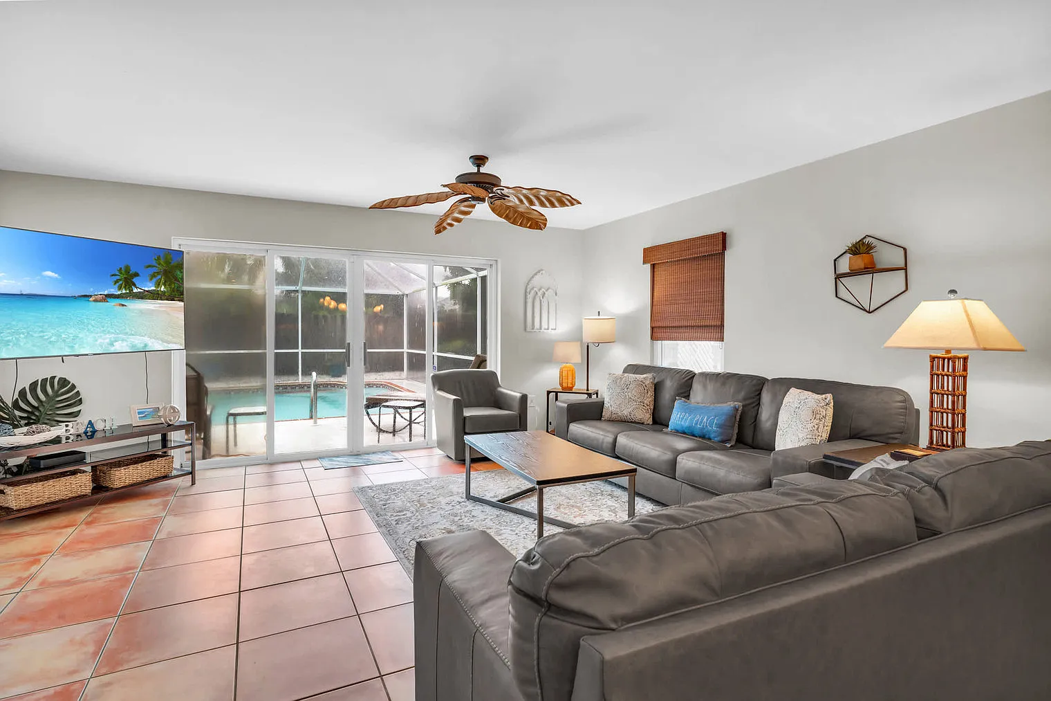 3 bed, 2.0 bath, 1442 sqft, $4,617 — Photo 1