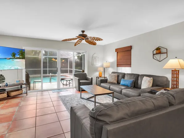 650 93rd Ave N #Id1073498p, Naples, FL 34108