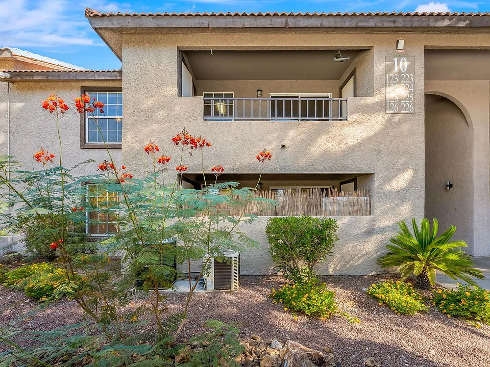 2606 S Durango Dr #223