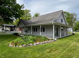 3214 Elnor Dr, Gladwin, MI 48624