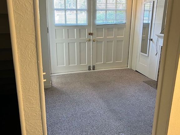 3rd image of 405 California Dr