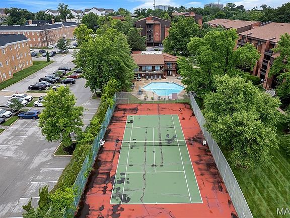 4th image of 550 Coeur De Royale Dr APT 206