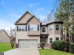 353 Castle Top Ln, Lawrenceville, GA 30045