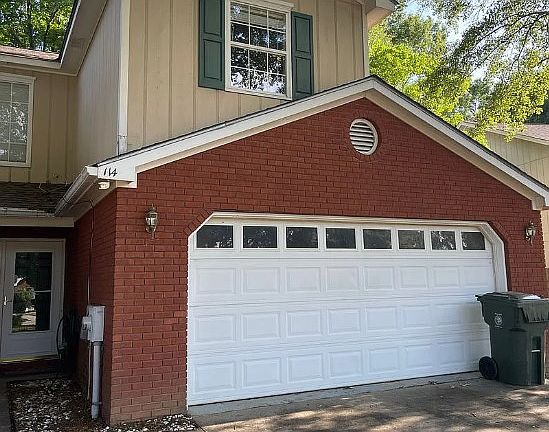 2nd image of 114 Candle Brook Dr