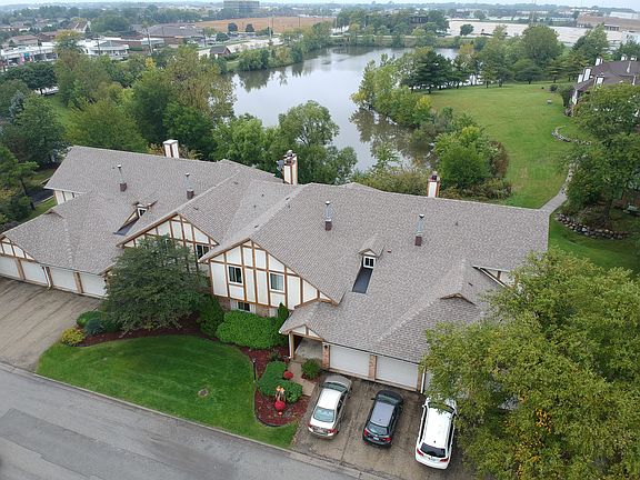 2nd image of 9049 Somerset Ct #11