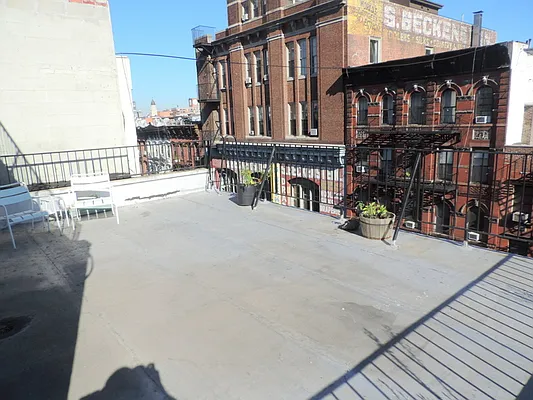 Rented by J Misrahi Realty Corp | media 2