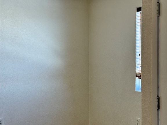 5th image of 2110 Los Feliz St Unit 2035