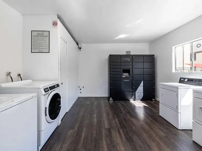 Westside Commons - Beautiful One and Two Bedroom Available NOW! - ONE MONTH FREE!! — Photo 29