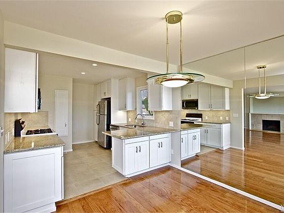 4th image of 2280 Paradise Dr