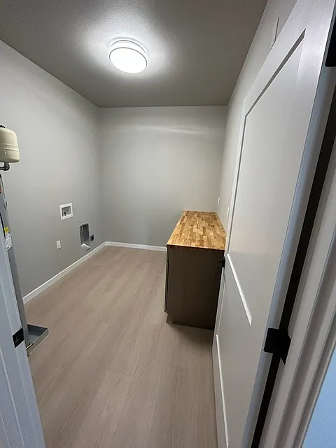 3 bed, 2.5 bath, 2000 sqft, $2,400 — Photo 4
