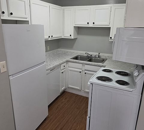 2nd image of 9 Azalea Ave #K
