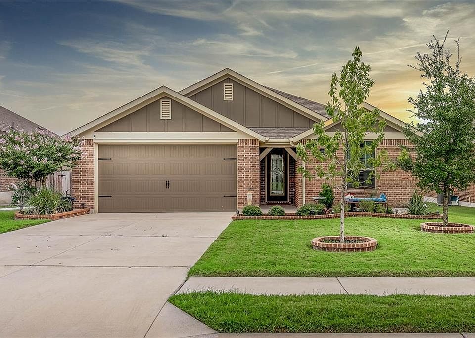 1st image of 6805 Leonardo Dr