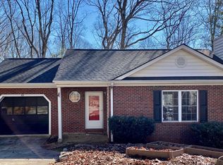 66 Foxberry Dr, Arden, NC 28704