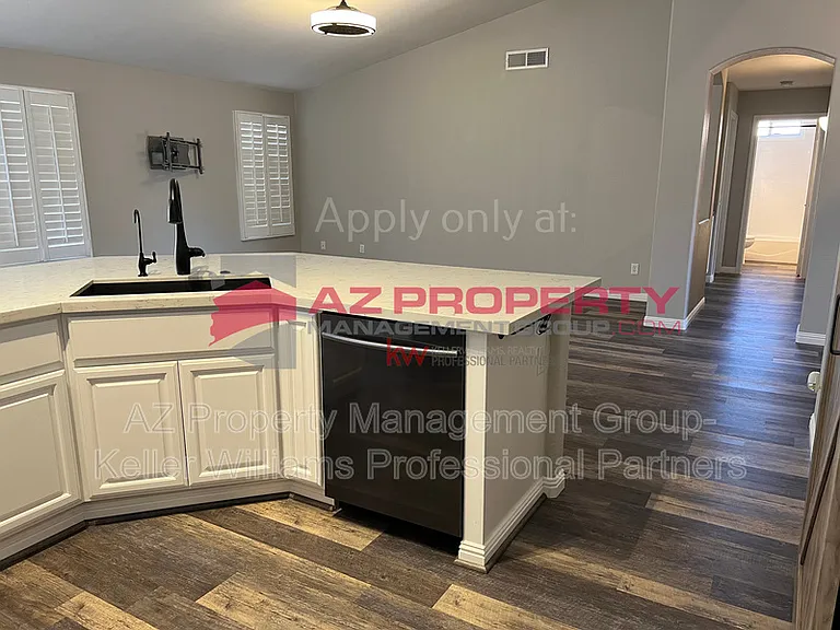 7732 W Ocotillo Rd — Photo 9