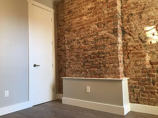 Rented by Nooklyn NYC LLC | media 36