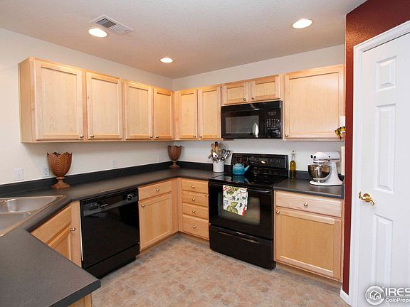 3rd image of 1703 Whitehall Dr #7I