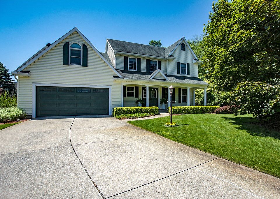 1st image of 22968 Alderwood Ct