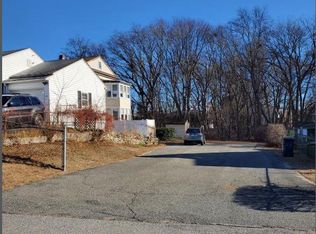 100 Peever St FLOOR 2, Methuen, MA 01844