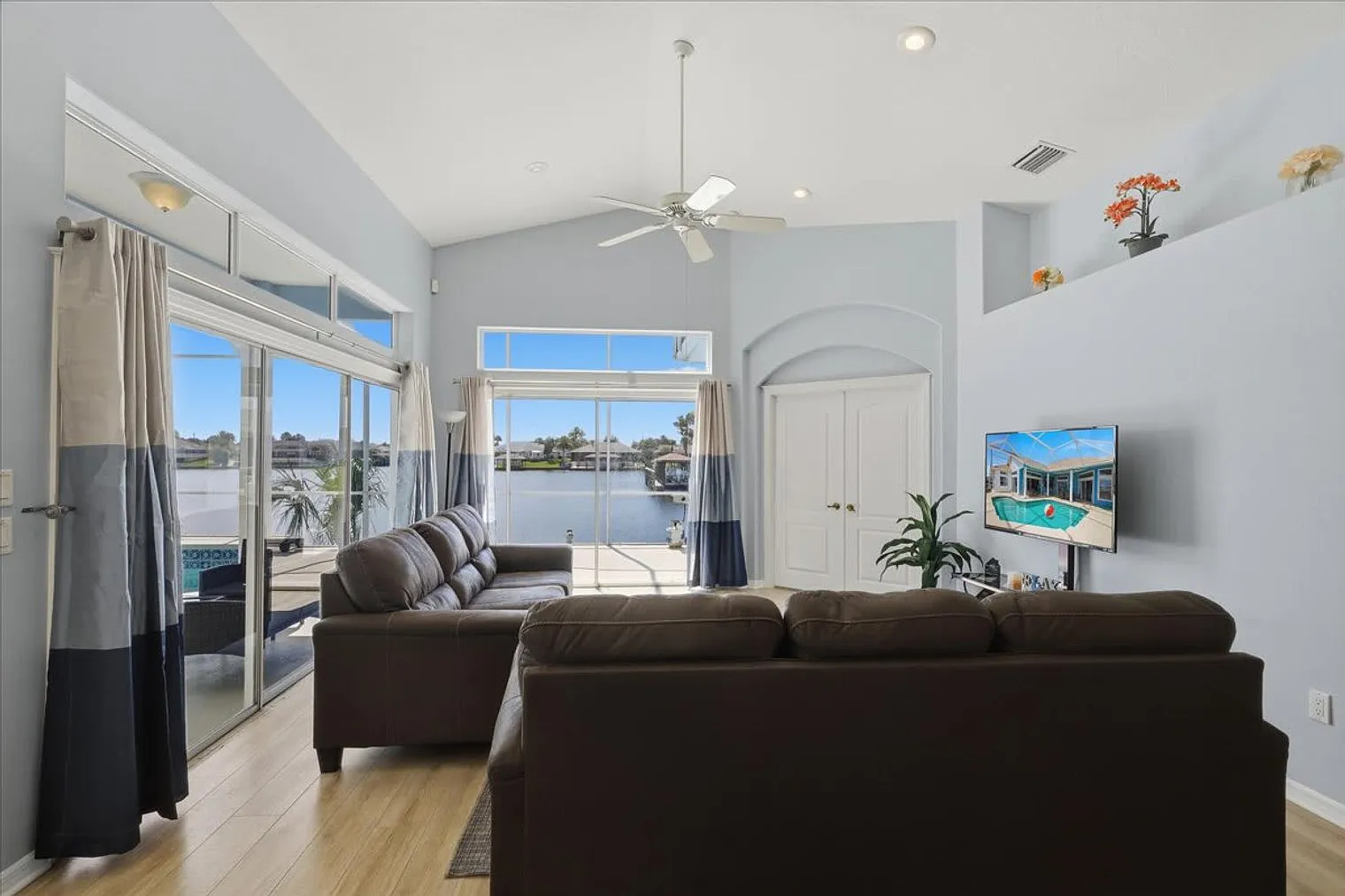 4 bed, 3.0 bath, 2798 sqft, $6,327 — Photo 1