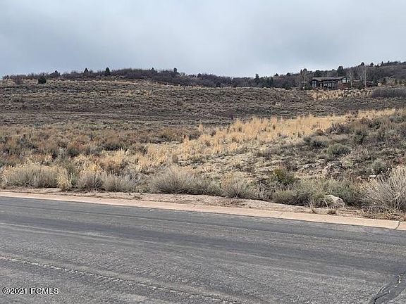 4th image of 9037 N Uinta Dr #27